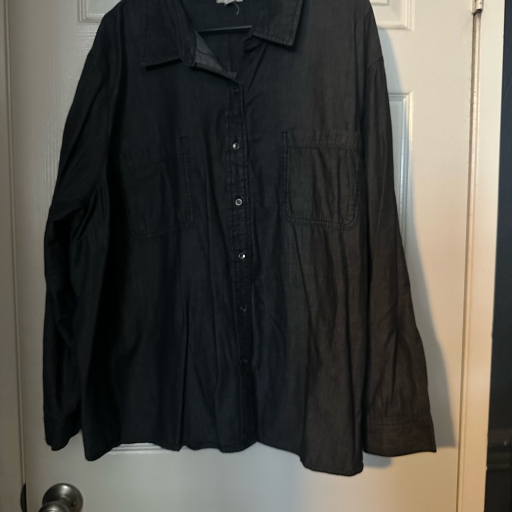 Woman's Black/Grey Shirt
